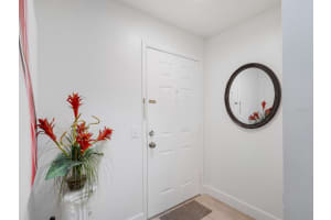 3277 W Cross Creek Rd, Sarasota, FL 34231, Sold 05/31/22