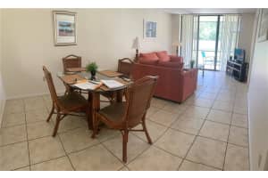 4301 46TH AVE W #102, BRADENTON, FL 34210 Sold 10/14/22