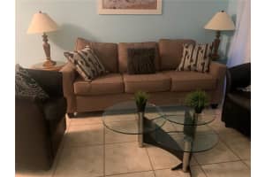 4301 46TH AVE W #102, BRADENTON, FL 34210 Sold 10/14/22