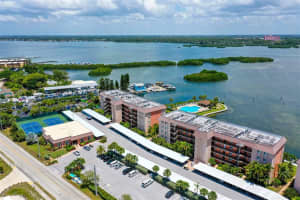 8911 MIDNIGHT PASS RD #411, SARASOTA, FL 34242 Sold 07/15/22