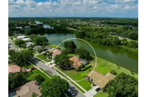 8869 Misty Creek Dr, Sarasota, FL 34241, Sold 06/17/22