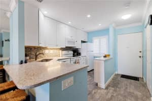 8977 Midnight Pass Rd, Sarasota, FL 34242, Sold 06/13/22