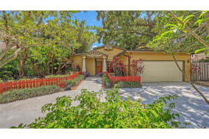 1694 FLOYD ST, SARASOTA, FL 34239 Sold 07/22/22