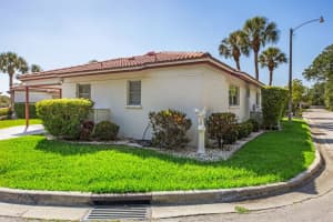 163 VISTA HERMOSA CIR #25-A, SARASOTA, FL 34242 Sold 07/12/22