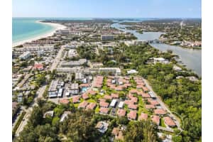 163 VISTA HERMOSA CIR #25-A, SARASOTA, FL 34242 Sold 07/12/22
