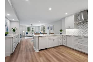 5780 MIDNIGHT PASS RD #110B, SARASOTA, FL 34242 Sold 10/04/22
