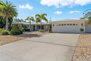 5414 SHADOW LAWN DR, SARASOTA, FL 34242 Sold 07/07/22