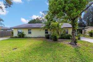 4501 86th St Ct W, Bradenton, FL 34210, Sold 05/31/22