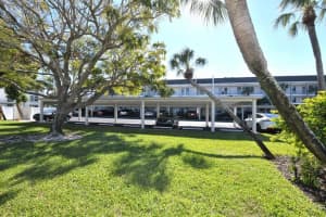 4400 EXETER DR #J106, LONGBOAT KEY, FL 34228 Sold 08/31/22