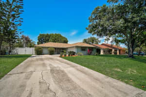 4197 King Richard Dr, Sarasota, FL 34232, Sold 06/14/22