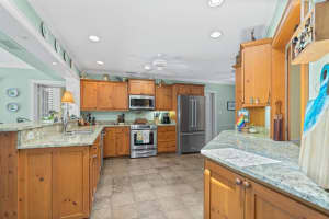 1838 COCKLESHELL DR, SARASOTA, FL 34231 Sold 07/12/22