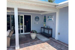 612 Foxworth Ln, Holmes Beach, FL 34217, Sold 05/10/22