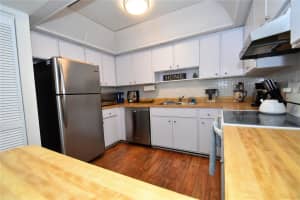 1503 CLOWER CREEK DRIVE, SARASOTA, FL 34231 - MLS#MFRA4534298