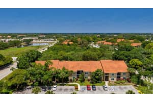 4040 Crockers Lake Blvd, Sarasota, FL 34238, Sold 05/26/22