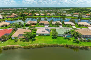 2960 SEASONS BLVD, SARASOTA, FL 34240 Sold 07/28/22