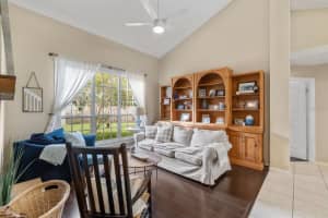 6136 55TH AVENUE CIR E, BRADENTON, FL 34203 Sold 09/23/22