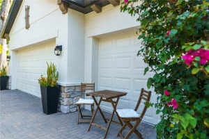 2111 SYLVAN LEA DR, SARASOTA, FL 34240 Sold 07/29/22