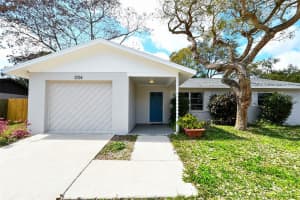 3724 Woodmont Dr, Sarasota, FL 34232, Sold 06/17/22