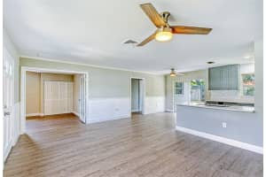 3724 Woodmont Dr, Sarasota, FL 34232, Sold 06/17/22