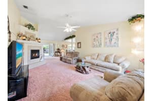 3635 77th Terrace E, Sarasota, FL 34243, Sold 06/21/22