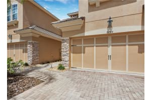8244 Villa Grande Ct, Sarasota, FL 34243, Sold 06/24/22