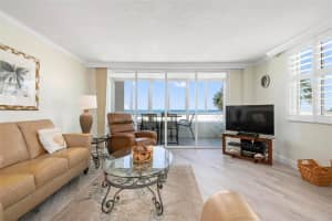 5924 Midnight Pass Rd, Siesta Key, FL 34242, Sold 06/22/22