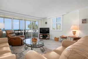 5924 Midnight Pass Rd, Siesta Key, FL 34242, Sold 06/22/22