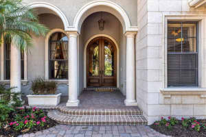 3621 FOUNDERS CLUB DR, SARASOTA, FL 34240 Sold 11/01/22