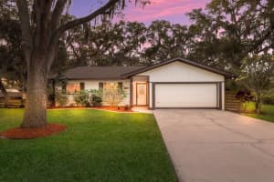 8208 Woodlawn Cir S, Palmetto, FL 34221, Sold 06/06/22