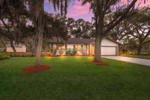 8208 Woodlawn Cir S, Palmetto, FL 34221, Sold 06/06/22