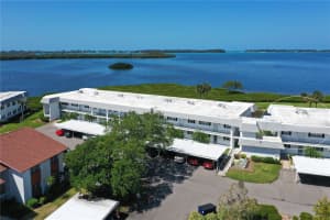 4741 INDEPENDENCE DR, BRADENTON, FL 34210 Sold 10/17/22