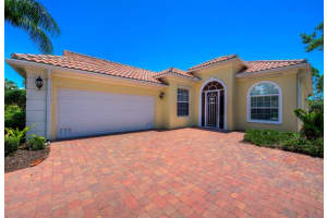 5822 BENEVENTO DR, SARASOTA, FL 34238 Sold 07/29/22