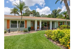 3230 E FOREST LAKE DR, SARASOTA, FL 34232 Sold 08/02/22