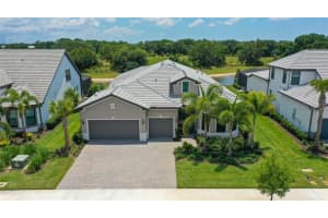 8005 GRANDE SHORES DR, SARASOTA, FL 34240 Sold 10/03/22