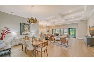 8005 GRANDE SHORES DR, SARASOTA, FL 34240 Sold 10/03/22