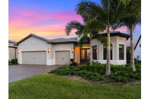 8013 GRANDE SHORES DR, SARASOTA, FL 34240 Sold 07/18/22