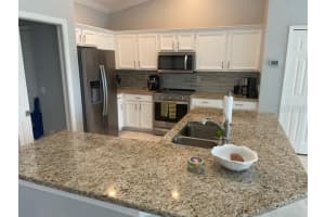 6204 Weymouth Dr, Sarasota, FL 34238, Sold 07/01/22