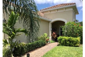 1303 Calle Grand St, Bradenton, FL 34209, Sold 07/05/22