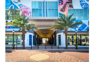 111 S PINEAPPLE AVE #709, SARASOTA, FL 34236 Sold 10/06/22