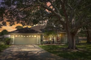 4707 HAMLETS GROVE DR, SARASOTA, FL 34235 Sold 08/10/22