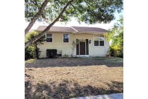 3723 SHARONDALE DR, SARASOTA, FL 34232 Sold 07/27/22