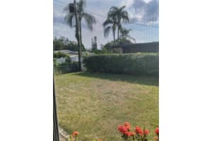 5423 Duncanwood Dr, Sarasota, FL 34232, Sold 06/10/22