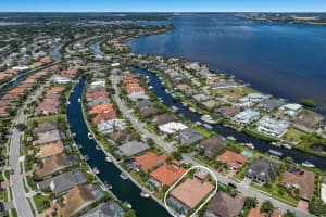 575 FORE DR, BRADENTON, FL 34208 Sold 07/12/22
