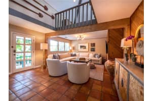 560 BROADWAY ST, LONGBOAT KEY, FL 34228 Sold 07/25/22