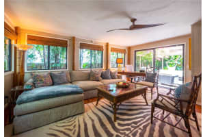 560 BROADWAY ST, LONGBOAT KEY, FL 34228 Sold 07/25/22