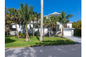 113 Sandy Hook Rd S, Siesta Key, FL 34242, Sold 05/19/22