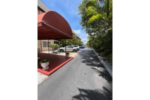 3700 S OSPREY AVE #220, SARASOTA, FL 34239 Sold 04/07/23