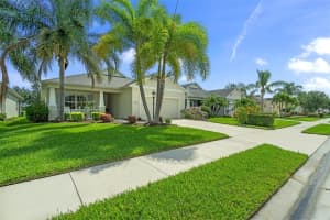 4725 SILVERMOSS DR, SARASOTA, FL 34243 Sold 08/05/22