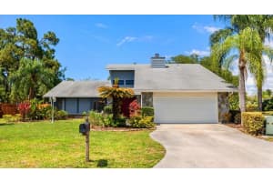 4975 79th Ave Dr E, Sarasota, FL 34243, Sold 06/21/22