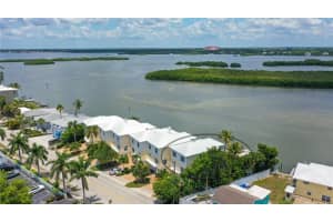9211 MIDNIGHT PASS RD #6, SARASOTA, FL 34242 Sold 09/07/23